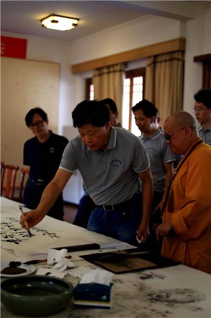 首届“中国（宁波 · 香山）禅诗奖”颁奖典礼暨全国诗歌名家走进香山寺禅诗之旅成功举办