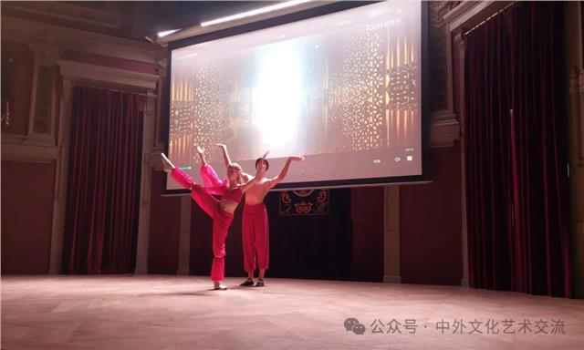 西班牙Factory Ballet舞蹈学院芭蕾舞表演惊艳2024“世界因爱而生”第四届全球春晚图3